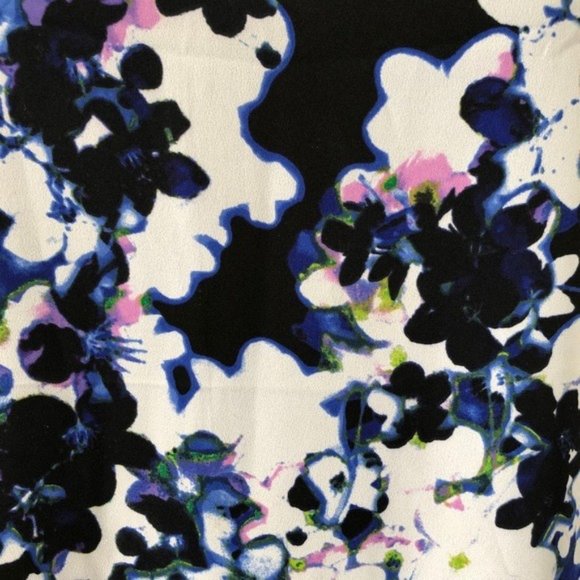 Express Black Blue White Floral Reversible Top, Small - Picture 5 of 7